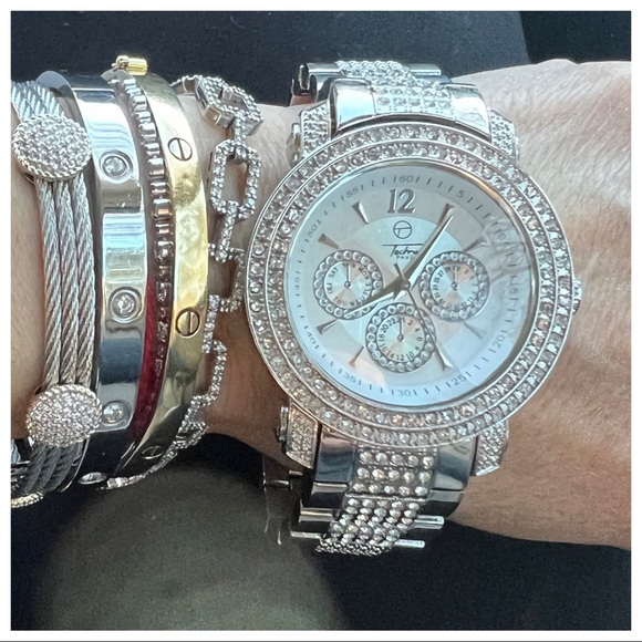 #09 Make a Statement Bling Bling Diamond watch - Picture 2 of 3